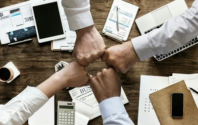 Logiciels CRM gratuits pour petites entreprises : avis et comparatif 2026
